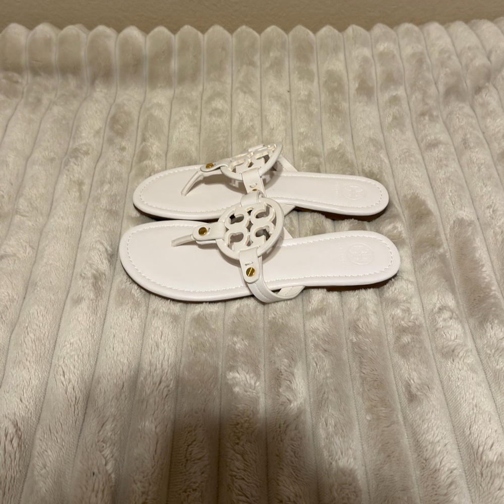 Tory Burch Miller Sandal White / Gold Women’s Size 8.5 and 9 - Picture 3 of 6